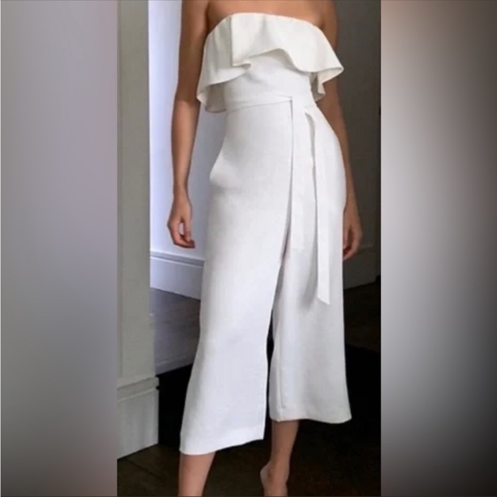 NWT Aritzia Babaton Flutter Off the Shoulders Jumpsuit